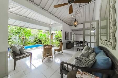 Hideaways Seminyak Villa Buitenkant foto